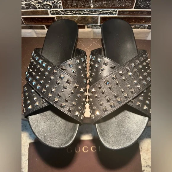 SOLD SOLD Authentic Gucci Vacchetta Austin Nero Sandal - Picture 14 of 16